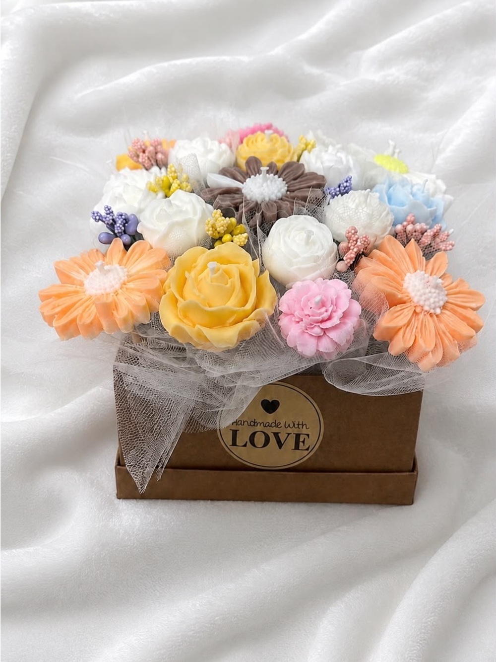 🌸 Handmade Flower Bouquet – Soy Wax Candles 🌸